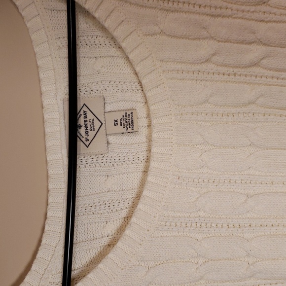 Plus Size Sweater - Picture 2 of 6